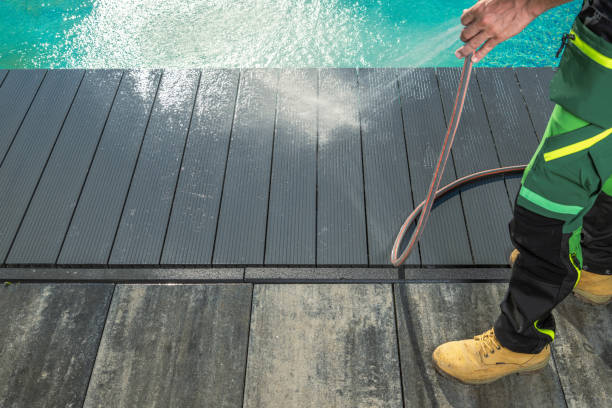 Why Choose Our Certified Pressure Washing Experts for Your Project Needs in Cleveland, FL?